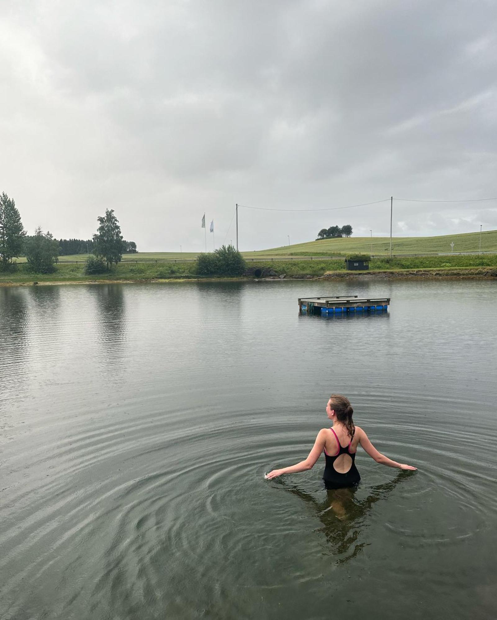 Saga, Et Unikt, Sjarmerende Badehotell Med Fa Rom, Sauna Og Badebrygge - Inderoy Straumen  Экстерьер фото