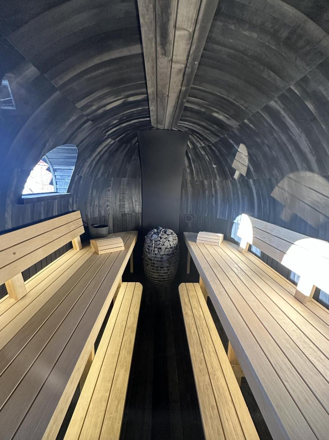 Saga, Et Unikt, Sjarmerende Badehotell Med Fa Rom, Sauna Og Badebrygge - Inderoy Straumen  Экстерьер фото